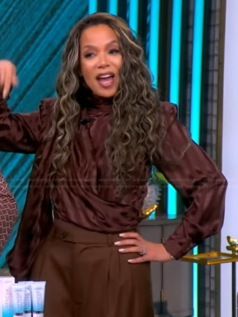 Sunny's brown satin tie neck top on The View