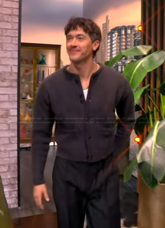 Tom Blyth's gray cardigan on The View