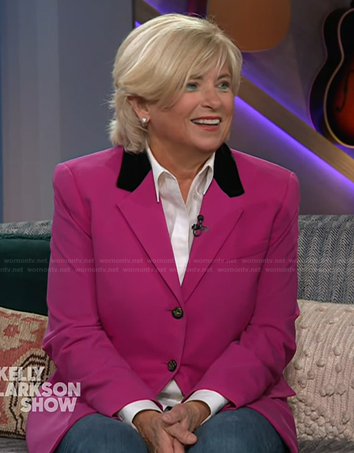 Cathy's pink contrast collar blazer on The Kelly Clarkson Show