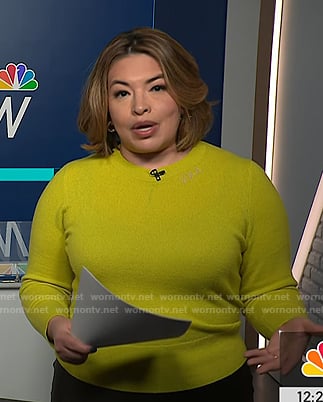 Gilma's yellow sweater on NBC News Daily