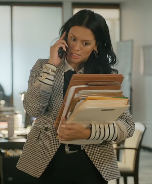 Grace's houndstooth print blazer on The Lincoln Lawyer