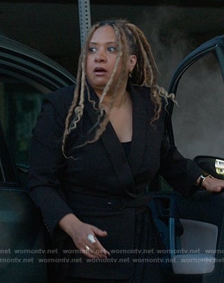 Karen's black pleated blazer dress on 9-1-1