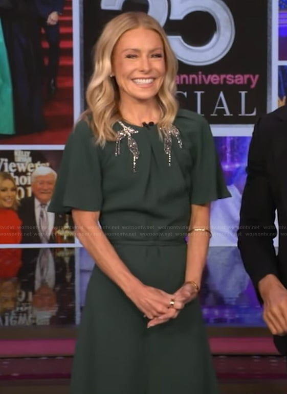 Kelly's green embellished dress on Live with Kelly and Mark