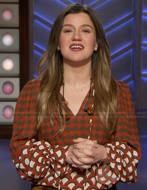Kelly's printed tie neck blouse on The Kelly Clarkson Show