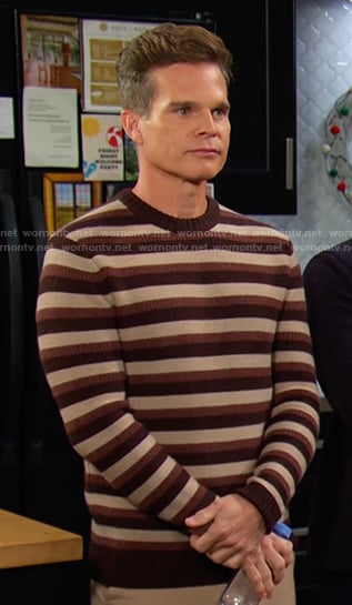 Leo's brown striped sweater on Days of our Lives