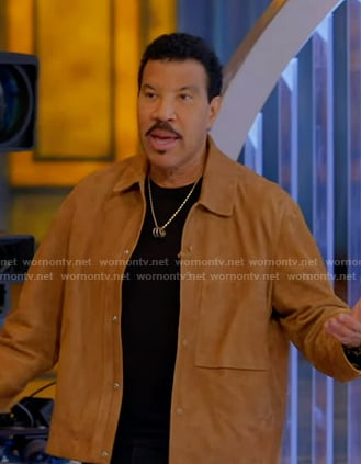 Lionel Richie's beige suede shirt jacket on American Idol