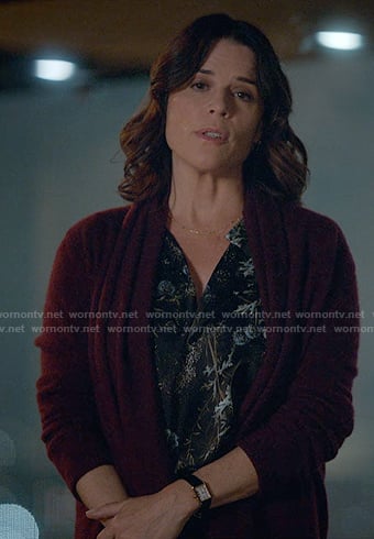 Maggie's black printed shirt on The Lincoln Lawyer