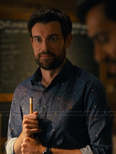 Rob's blue printed shirt on The Burbs