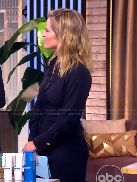 Sara's black gathered waist shirtdress on The View
