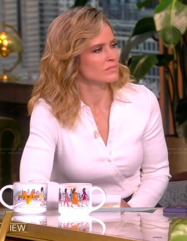 Sara's white asymmetric button top on The View