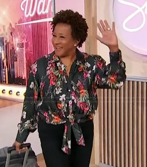 Wanda Sykes's black floral print blouse on Sherri