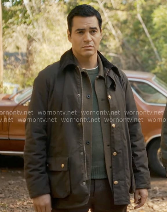 Will's dark olive jacket on Will Trent