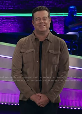 Carson Daly's brown suede shirt jacket on The Voice
