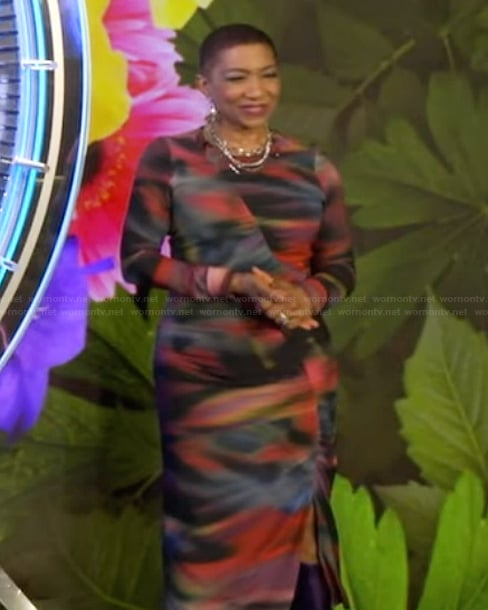 Deja Vu's abstract print mesh dress on Live with Kelly and Mark
