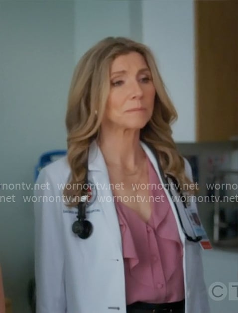 Elliot's pink ruffled blouse on Scrubs