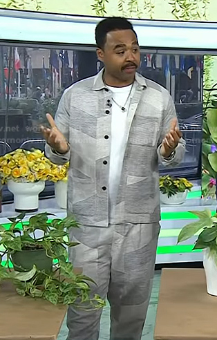 Hilton Carter's grey colorblock jacket and pants on Today