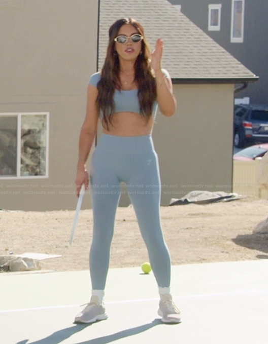 Jessi's light blue sports bra and leggings on The Secret Lives of Mormon Wives