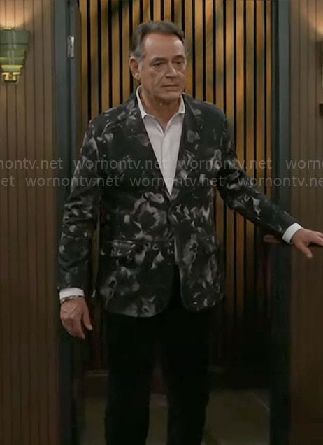 Joey's black and white printed jacket on Beyond the Gates