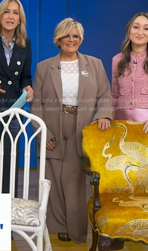Lorna Patton's white texture top and brown blazer on Good Morning America