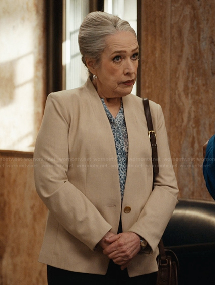 Madeline's beige blazer on Matlock