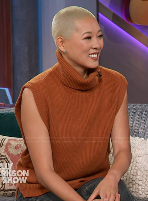 Moonlynn Tsai's orange turtleneck sweater on The Kelly Clarkson Show