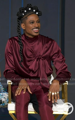 Robert Hartwell's black velvet embellished loafers on Good Morning America