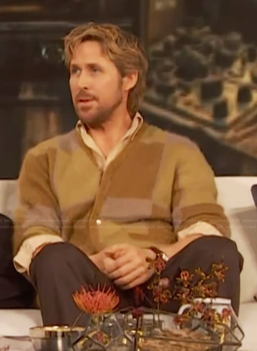 Ryan Gosling's green cardigan on The Drew Barrymore Show