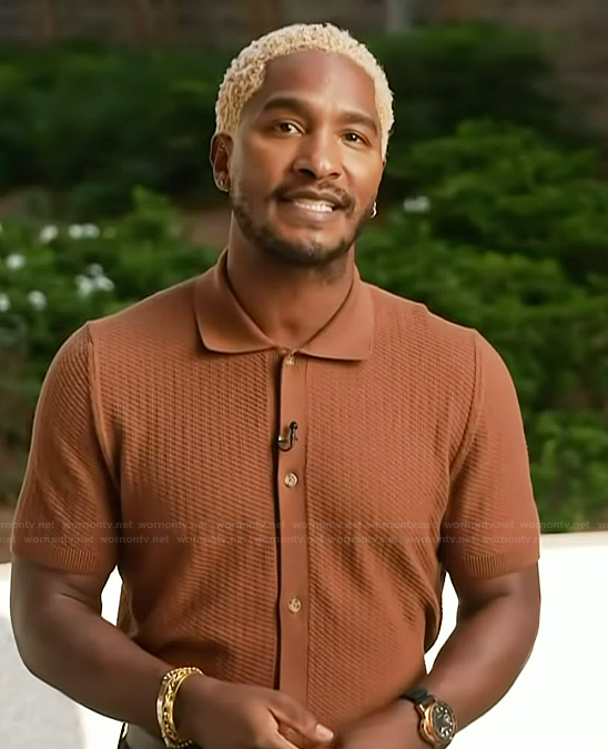 Scott's brown short sleeve cardigan on Access Hollywood