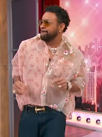 Shaggy's pink floral shirt on Sherri