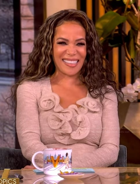 Sunny's beige knit ruffle dress on The View