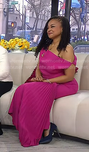 Tee Wilson's fuchsia one shoulder pleated dress on Today