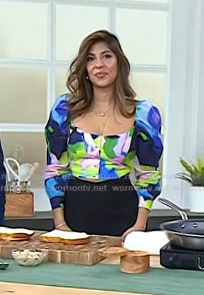 Aliya LeeKong's printed puff sleeve top on Today
