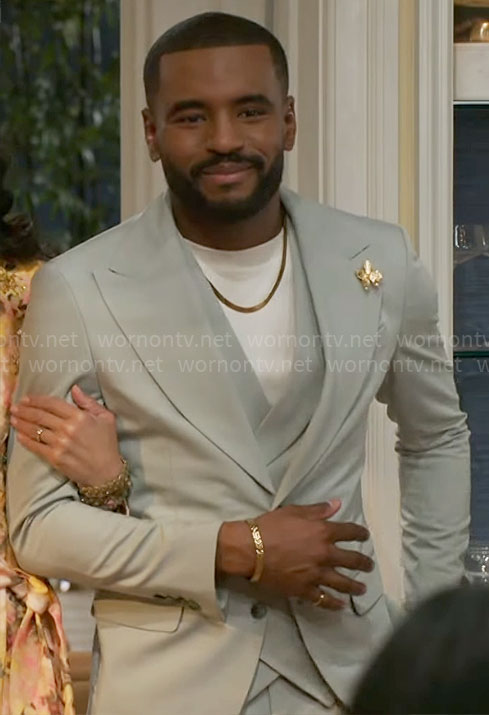 Andre's sage green Easter suit on Beyond the Gates