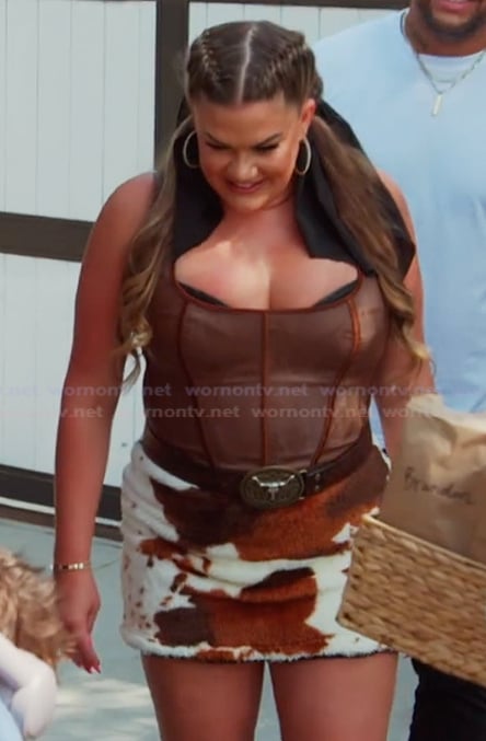 Brittany's brown corset and mini skirt on The Valley