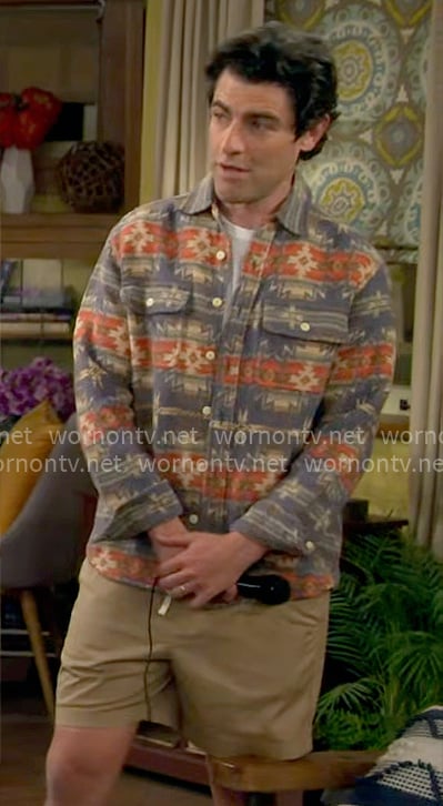 Dave's printed shirt on The Neighborhood