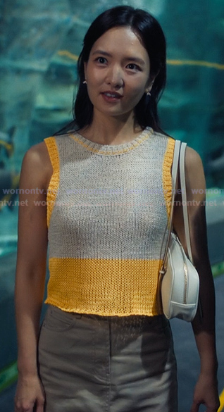 Jiwon's yellow colorblock knit top on XO Kitty