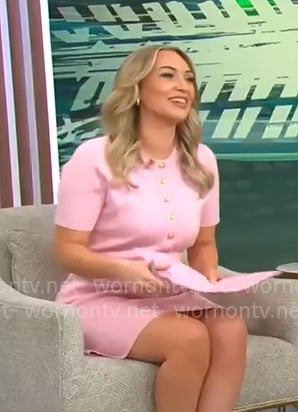Kelly O'Grady's pink short-sleeved dress on CBS Mornings