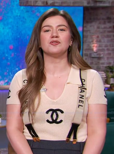 Kelly's beige chanel polo on The Kelly Clarkson Show