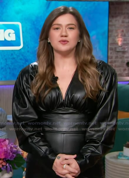 Kelly's black leather dress on The Kelly Clarkson Show