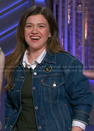 Kelly's embroidered back denim jacket and brooch on The Kelly Clarkson Show