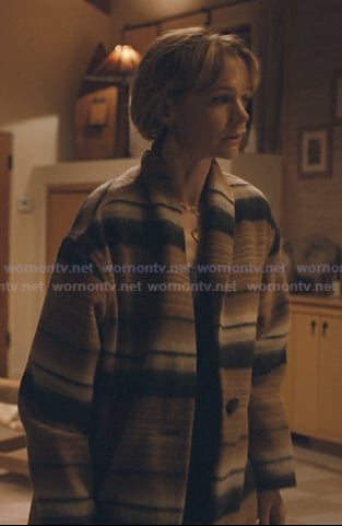 Lindsay's brown striped coat on Beef
