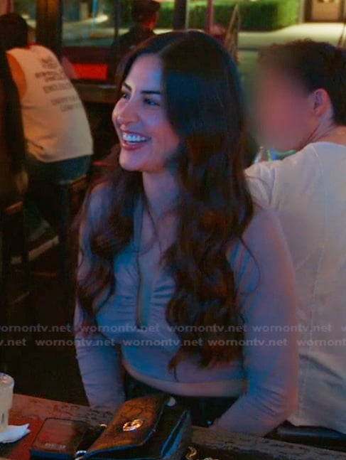 Michelle's beige plunging crop top on The Valley
