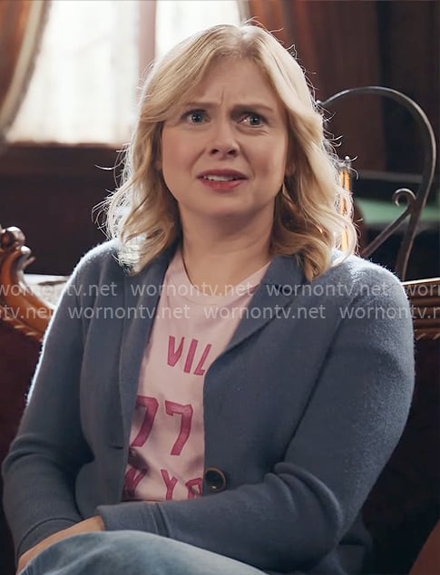 Sam's pink graphic tee on Ghosts
