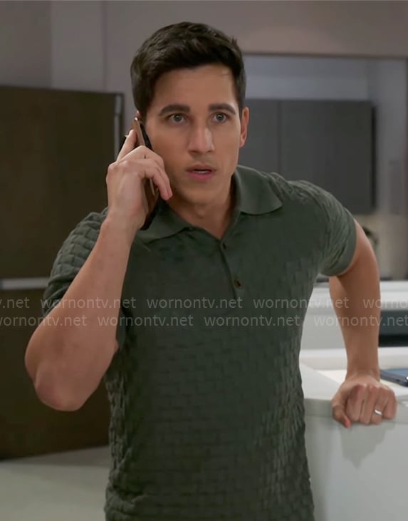 Smitty's green woven texture polo shirt on Beyond the Gates