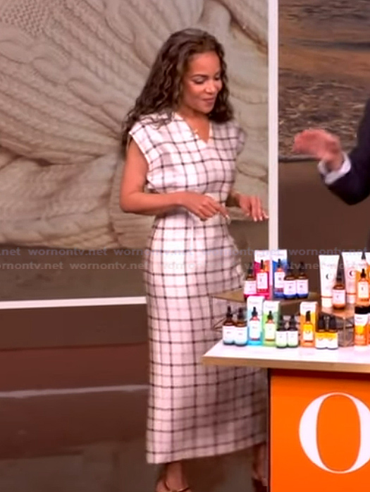 Sunny's white plaid dress on The View