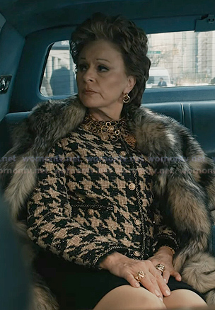 Betty's beige houndstooth jacket on Elsbeth