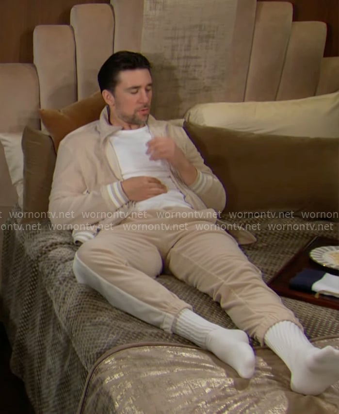Cane's beige tracksuit on The Young and the Restless