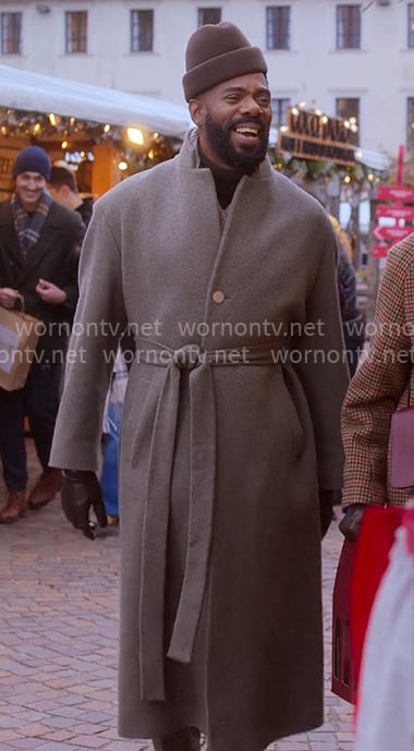 Danny's grey coat on The Four Seasons