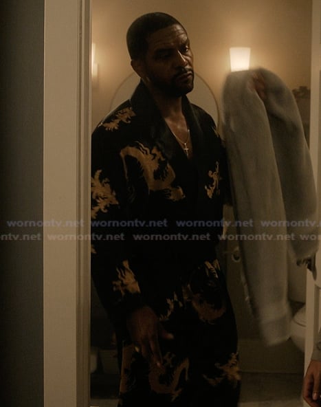 Darnell's black printed robe on The Chi