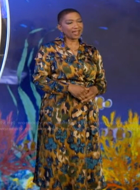 Deja-Vu's floral print dress on Live with Kelly and Mark